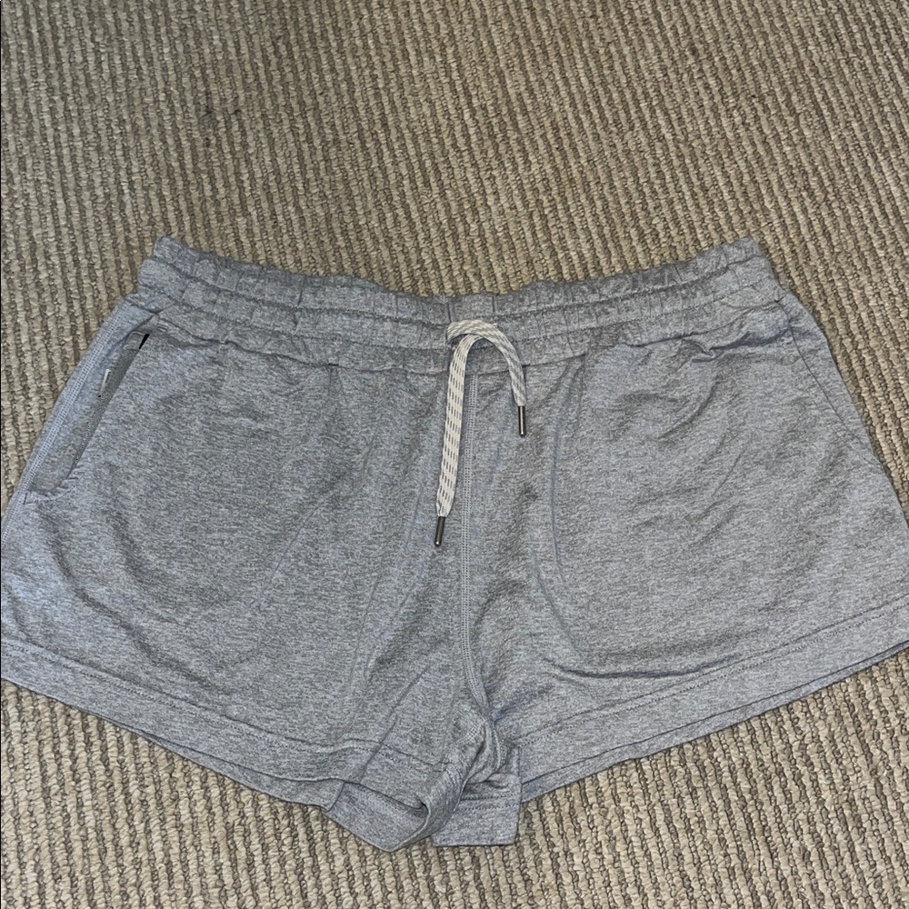 Vuori Heather Gray Women's Athletic Shorts
